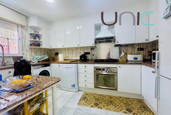 Resale - Villa - Albir