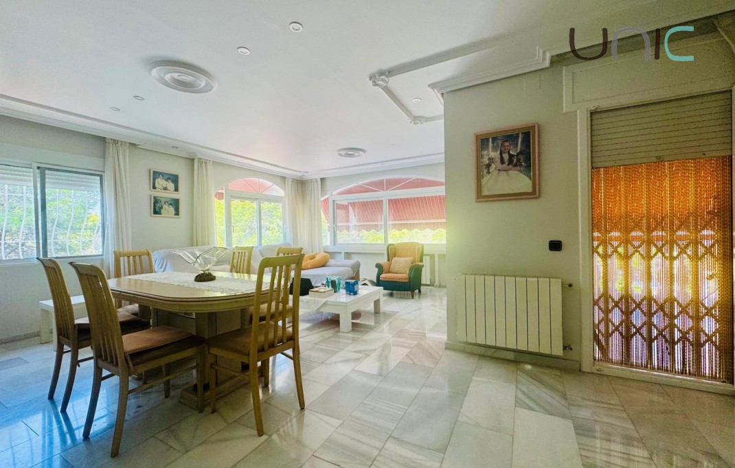 Resale - Villa - Albir