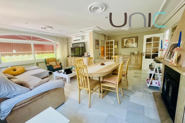 Resale - Villa - Albir