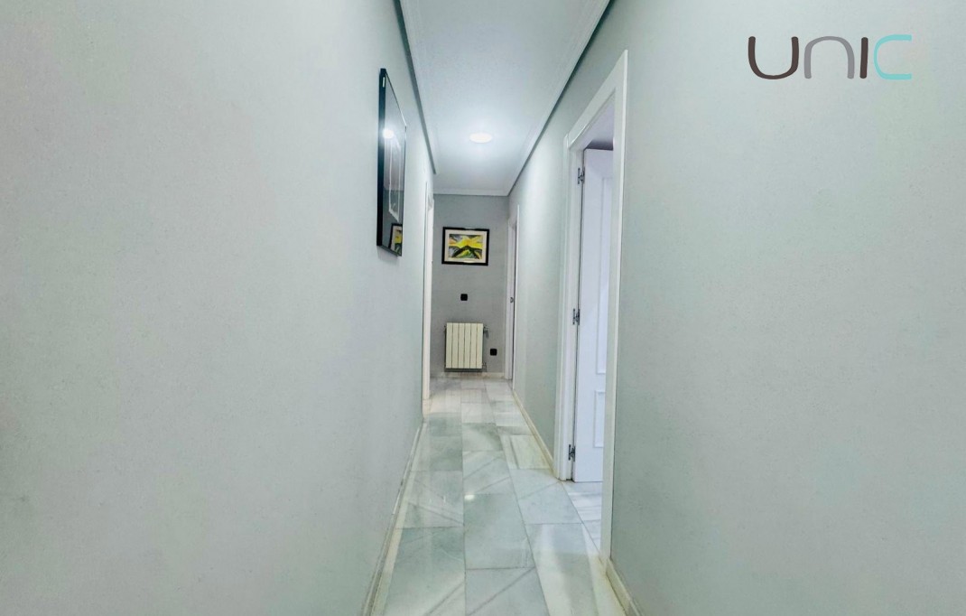 Resale - Villa - Albir