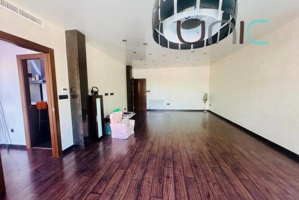 Resale - Villa - Albir