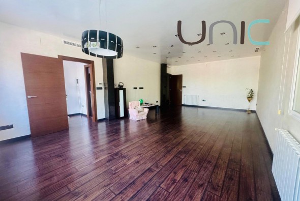 Resale - Villa - Albir