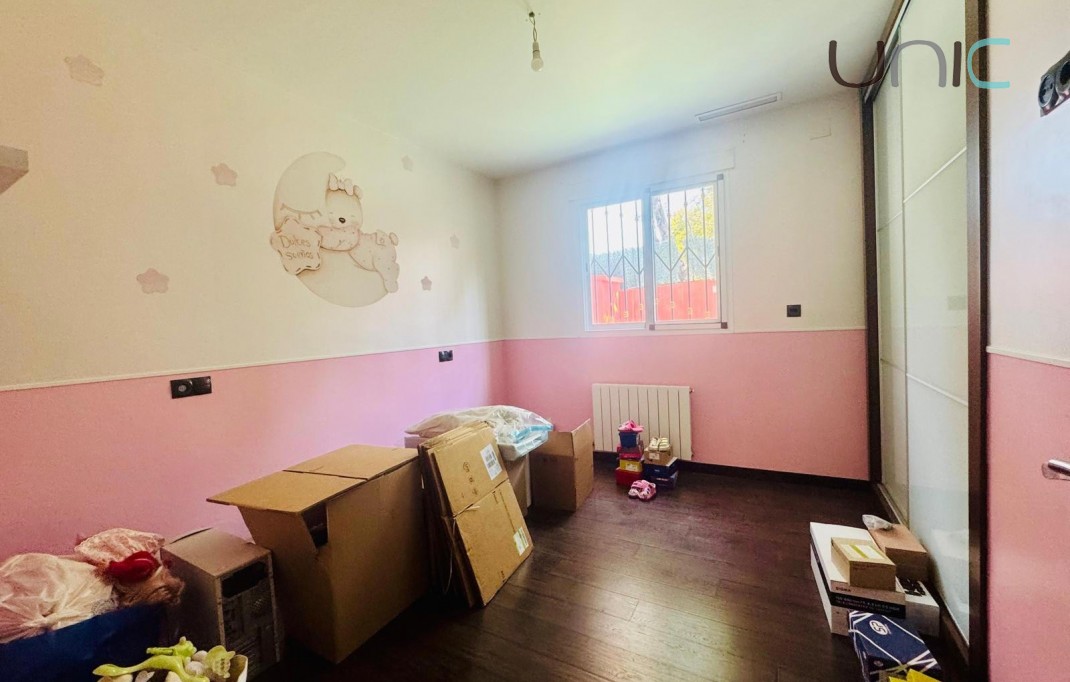 Resale - Villa - Albir