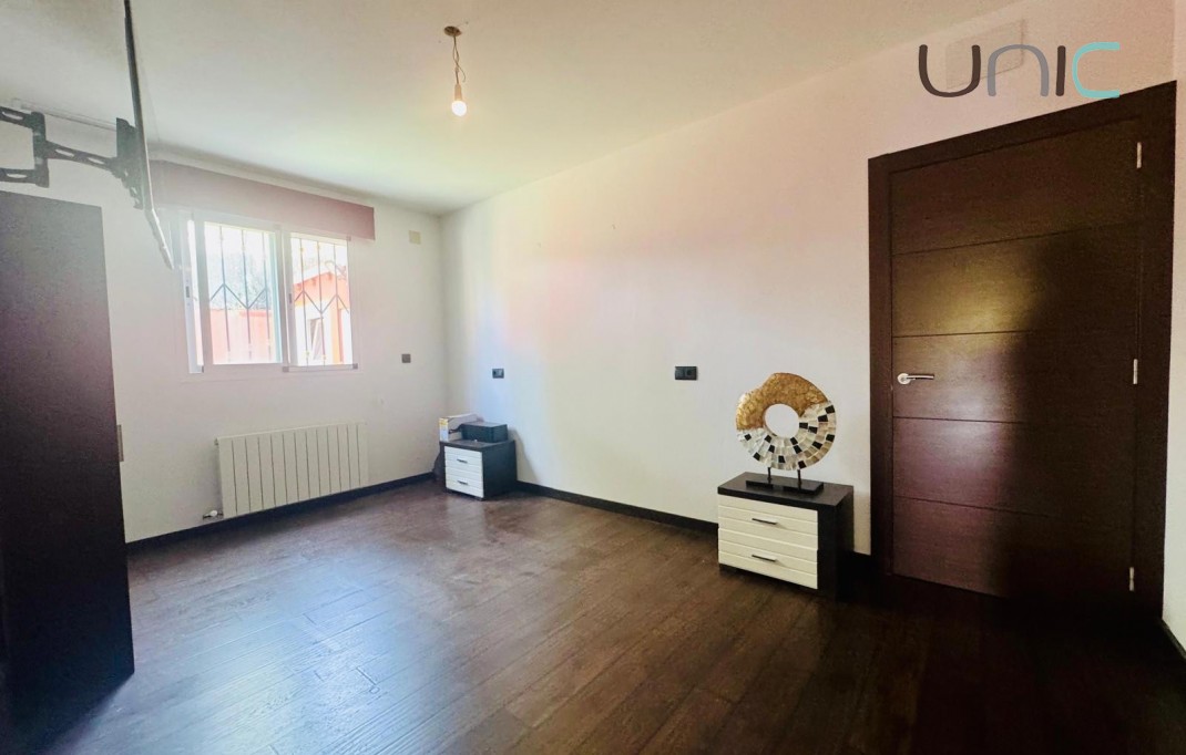 Resale - Villa - Albir