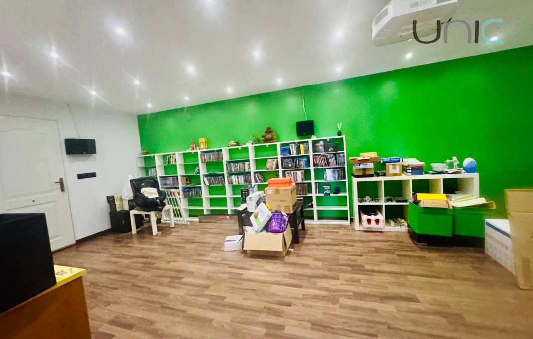 Resale - Villa - Albir