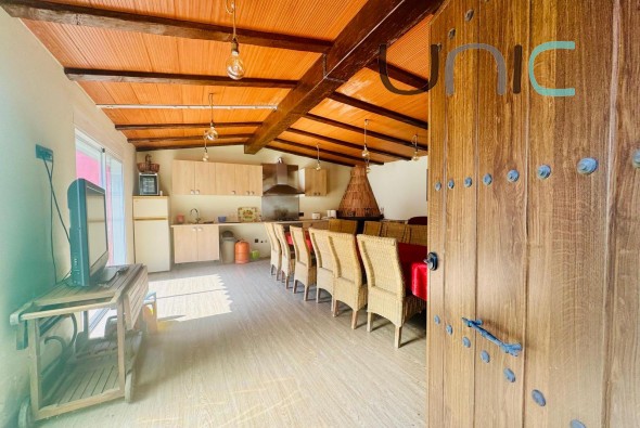 Resale - Villa - Albir