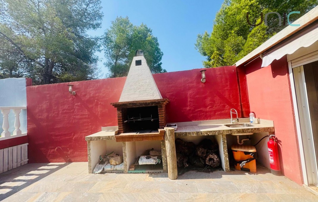 Resale - Villa - Albir