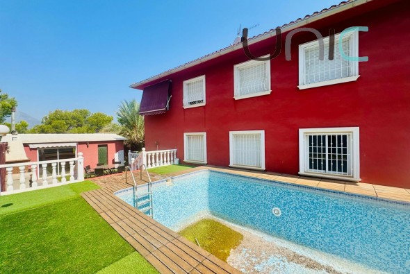 Resale - Villa - Albir