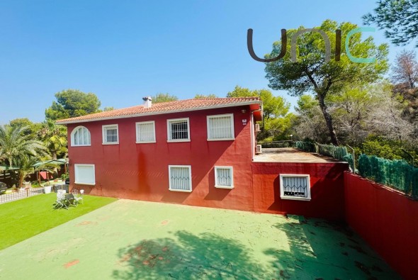 Resale - Villa - Albir