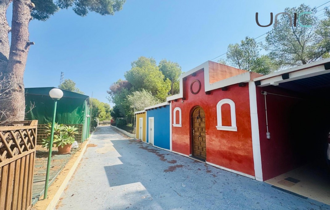 Resale - Villa - Albir