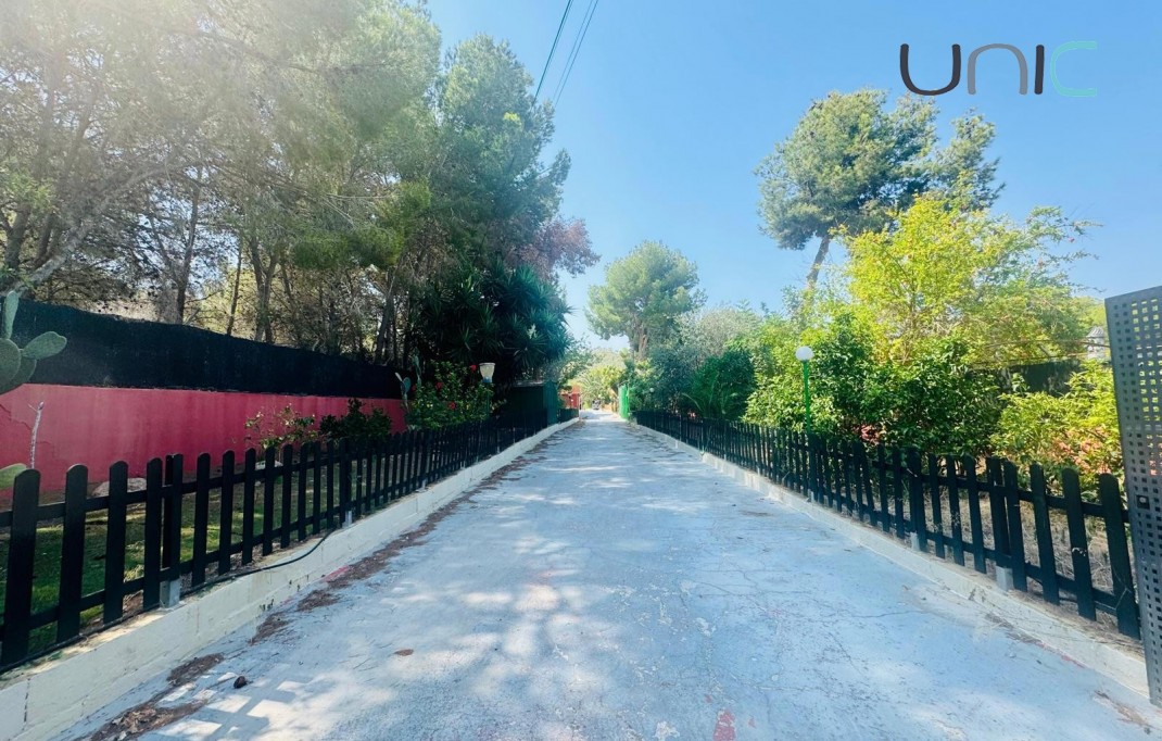 Resale - Villa - Albir