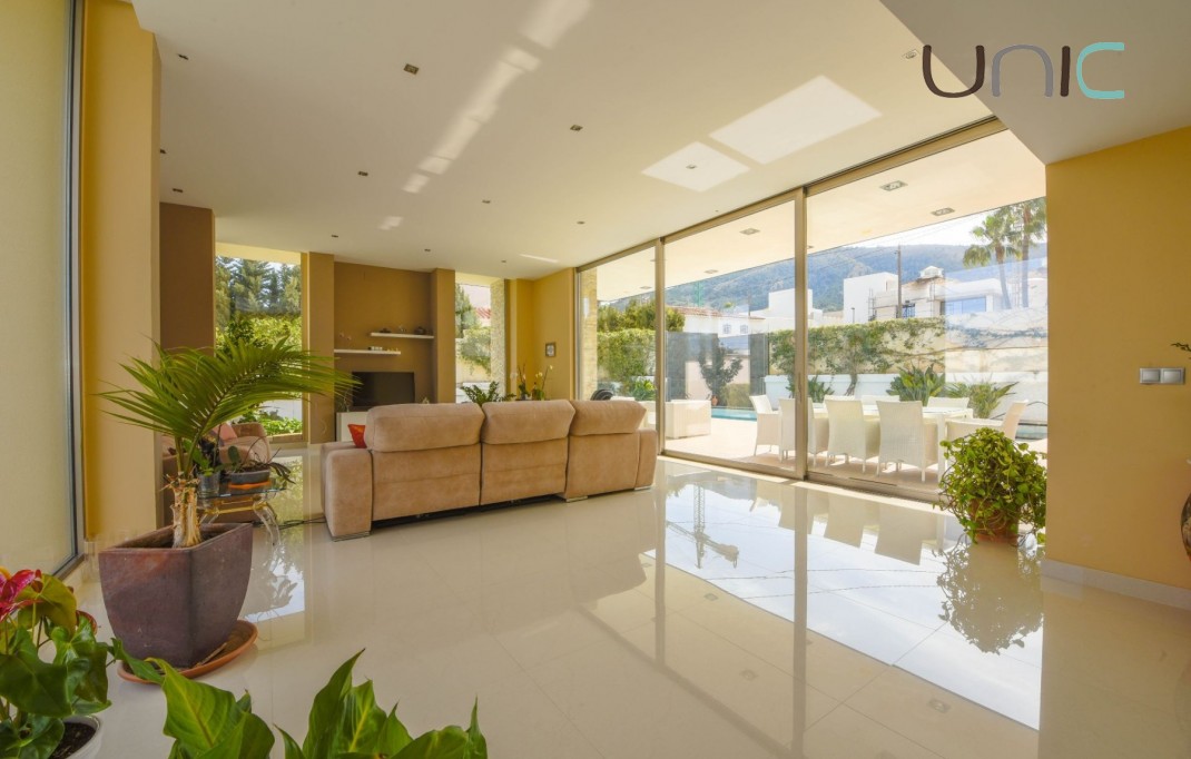 Venta - Villa - Albir