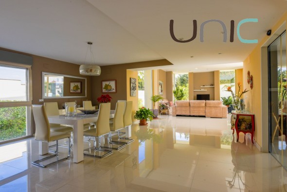 Venta - Villa - Albir