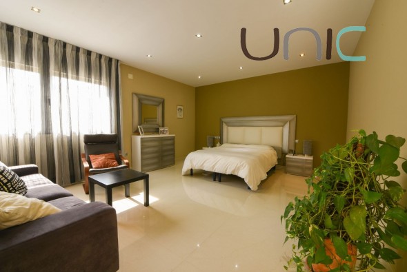 Venta - Villa - Albir