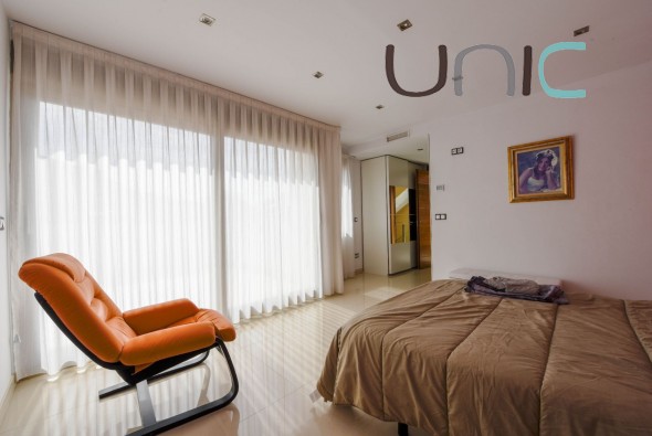 Venta - Villa - Albir