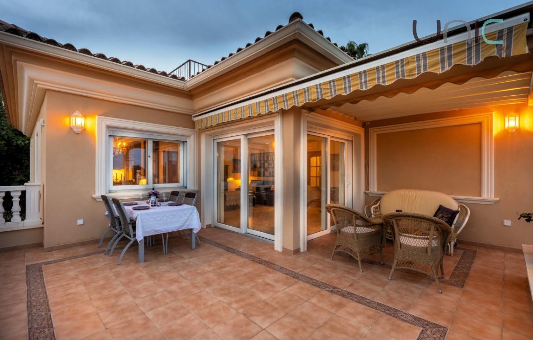 Venta - Villa - La Nucia