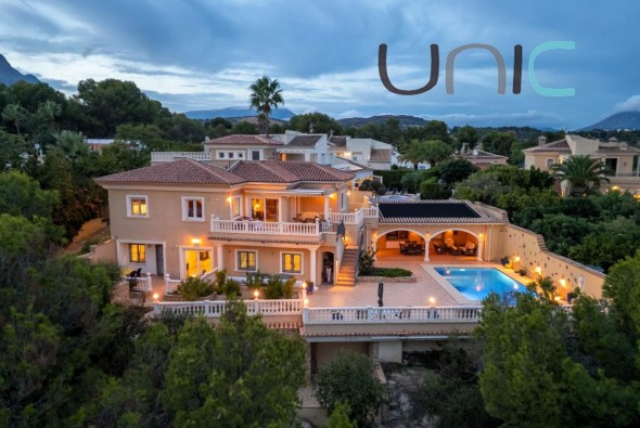 Venta - Villa - La Nucia