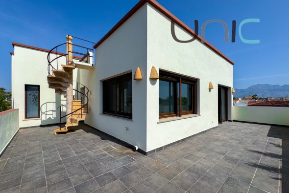 Venta - Villa - Albir