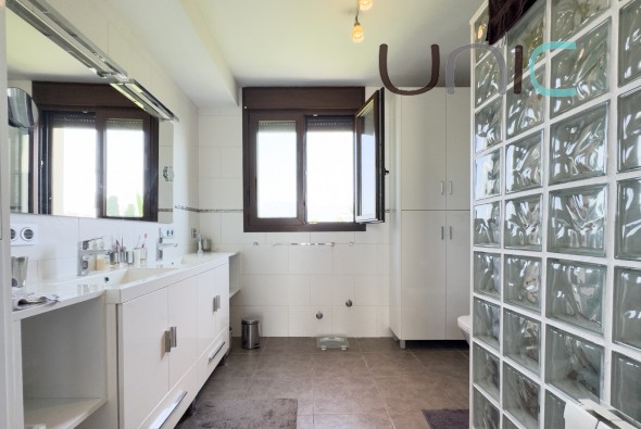 Venta - Villa - Albir