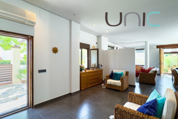 Venta - Villa - Albir