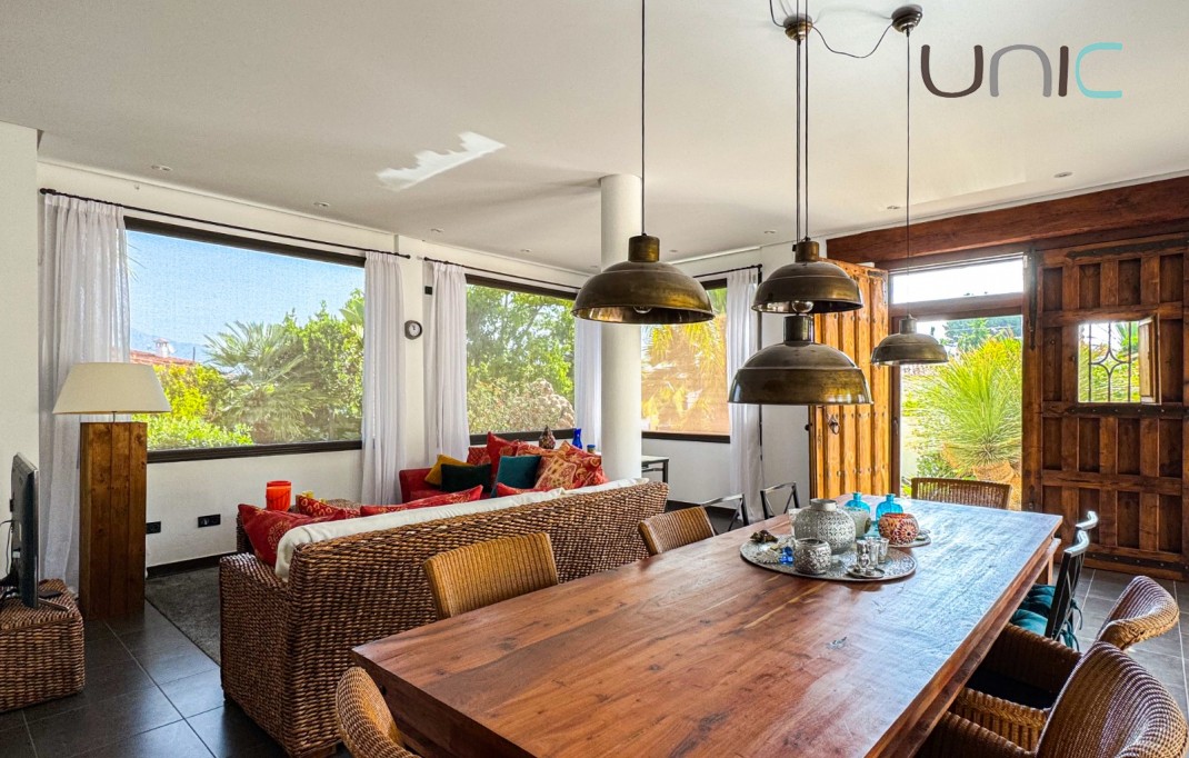 Venta - Villa - Albir