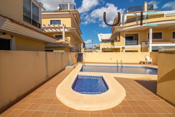 Resale - Wohnung - Albir