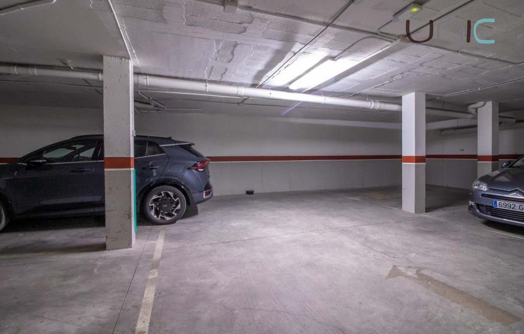 Resale - Wohnung - Albir