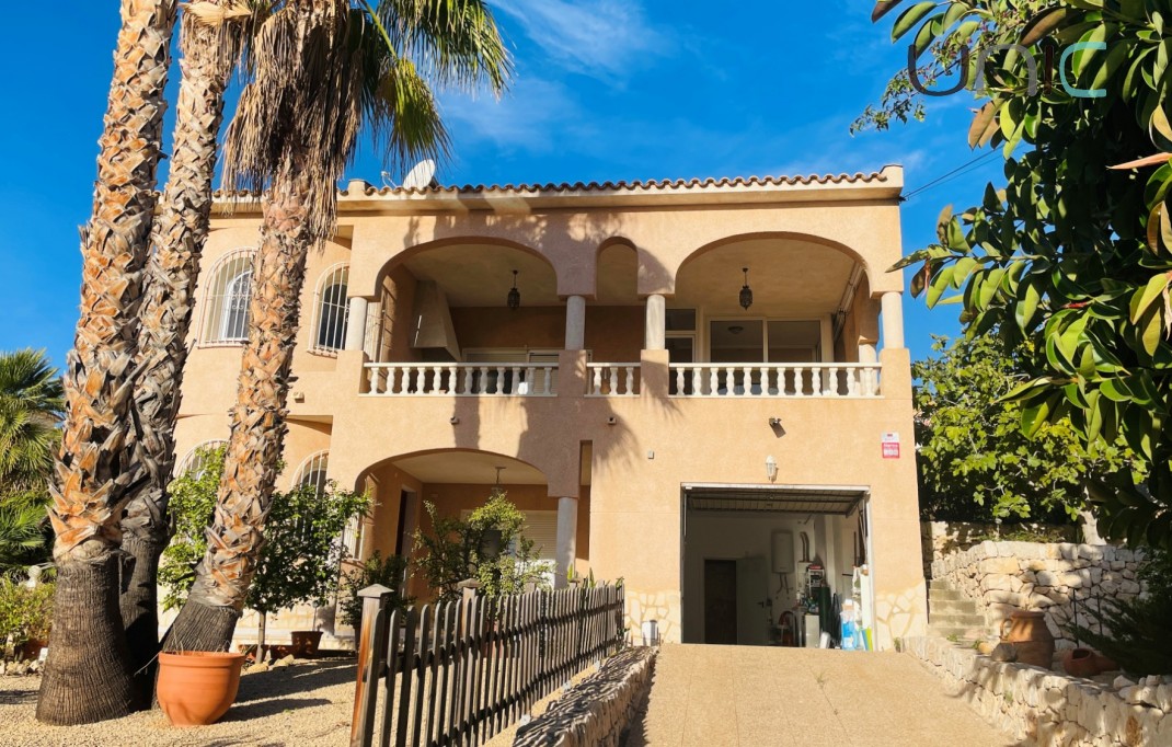 Sale - Villa - Altea