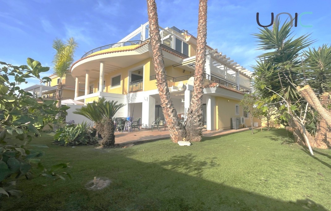 Resale - Wohnung - Albir