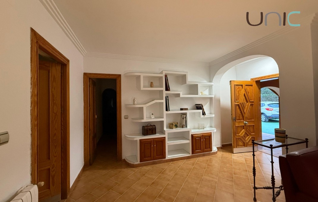 Verhuur op lange termijn - Villa - Benidorm