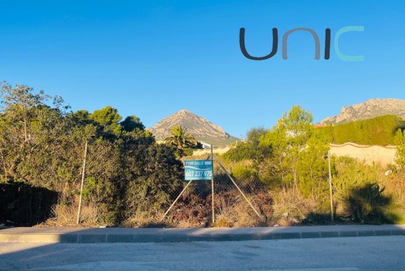 Venta - Plot / Land - La Nucia