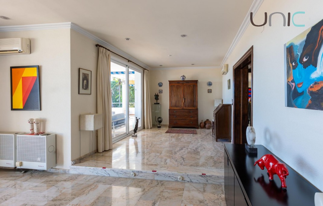 Sale - Villa - Callosa