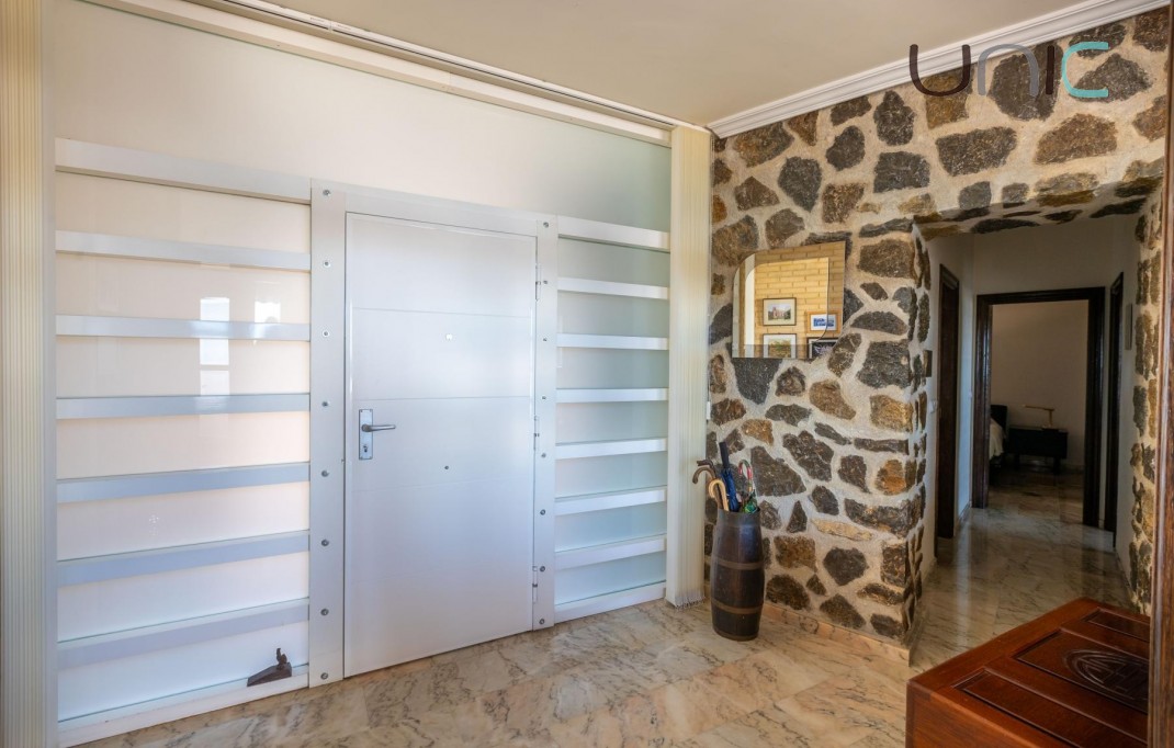 Sale - Villa - Callosa