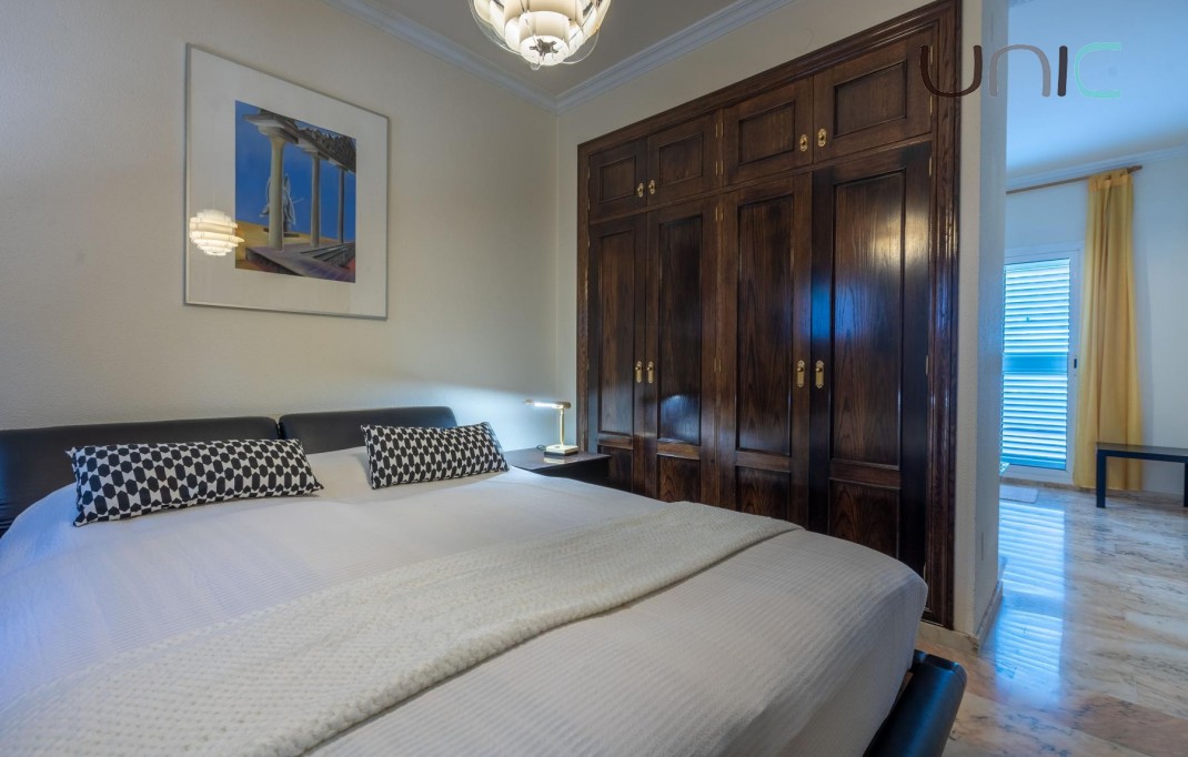 Sale - Villa - Callosa