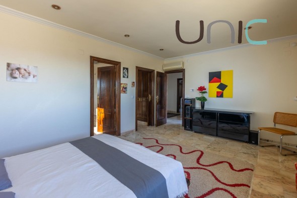 Sale - Villa - Callosa