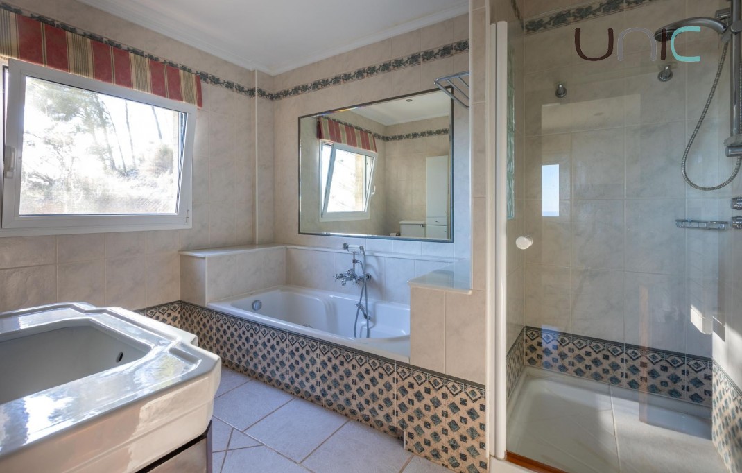 Sale - Villa - Callosa