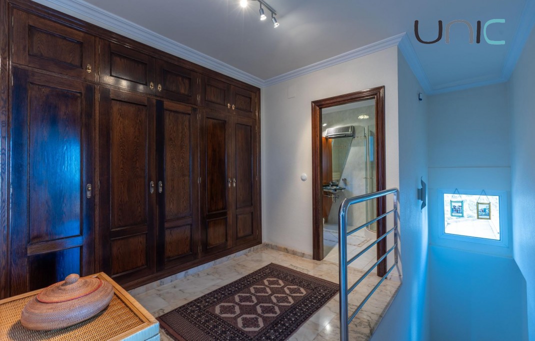 Sale - Villa - Callosa