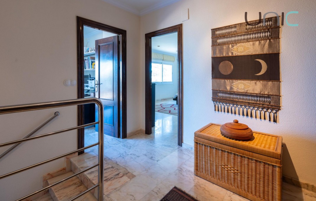 Sale - Villa - Callosa