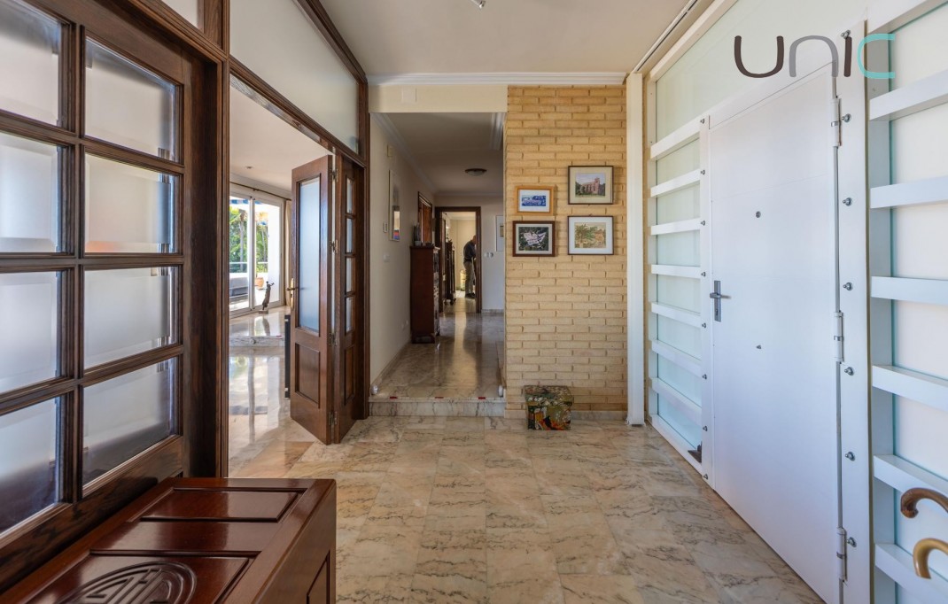 Sale - Villa - Callosa