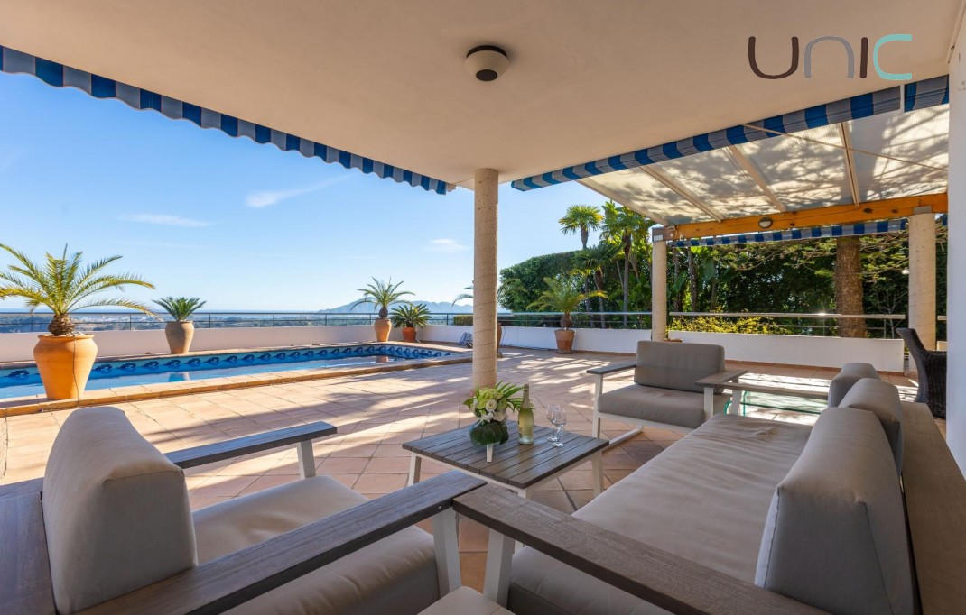 Sale - Villa - Callosa