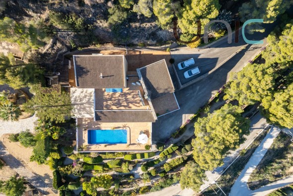 Sale - Villa - Callosa