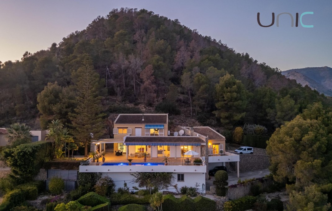 Sale - Villa - Callosa