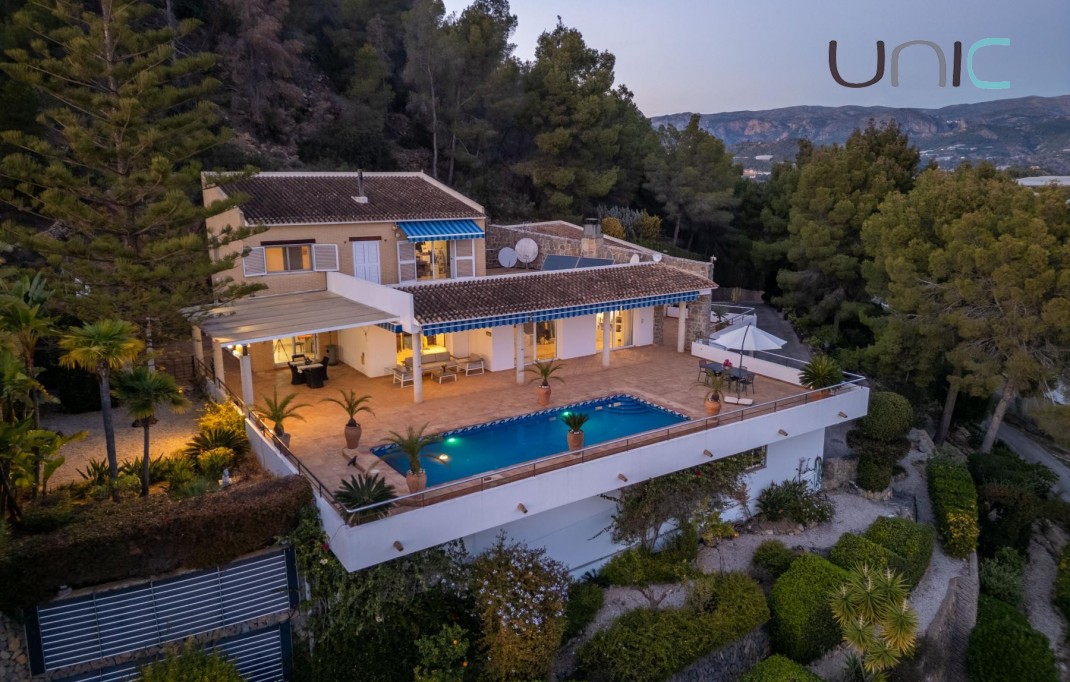 Sale - Villa - Callosa