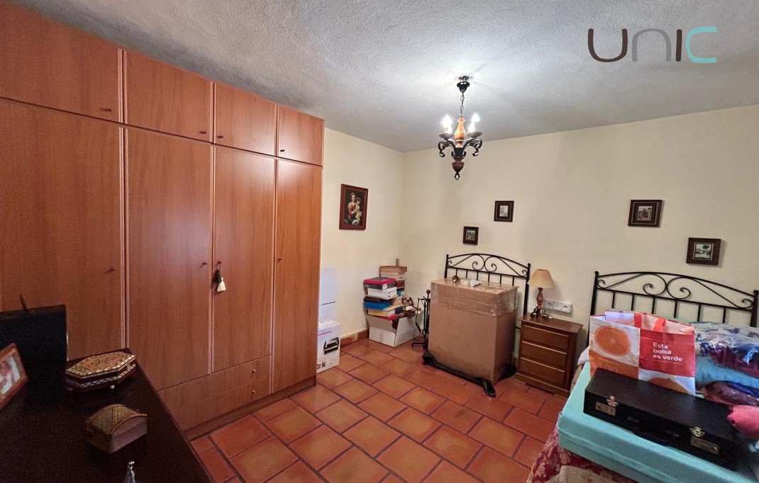 Resale - Villa - Benidorm