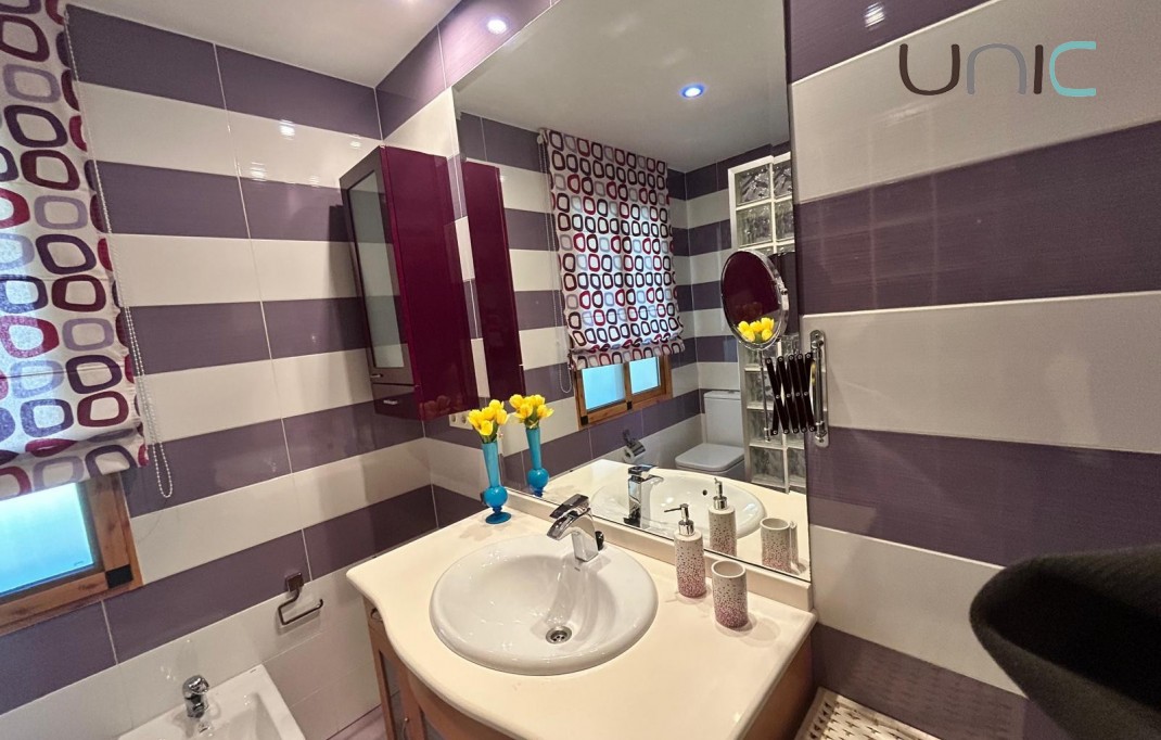 Resale - Villa - Benidorm