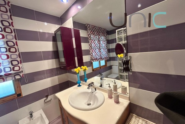 Resale - Villa - Benidorm