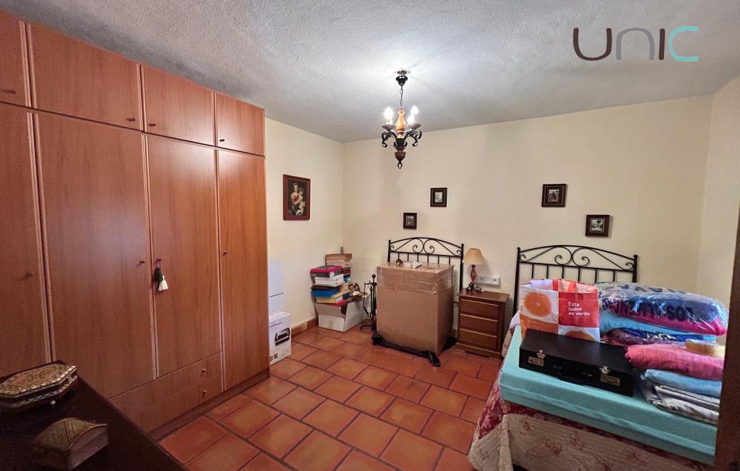 Resale - Villa - Benidorm