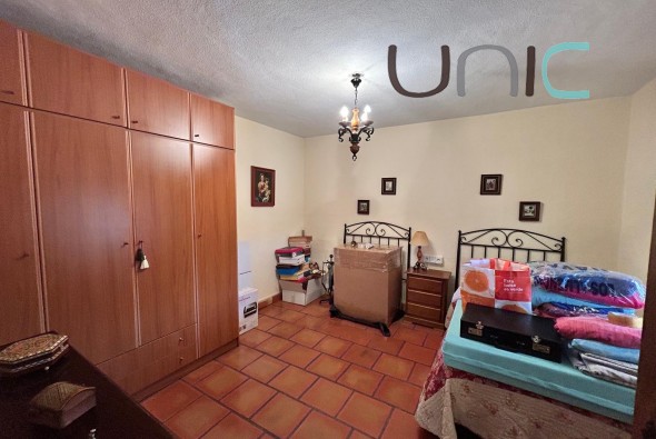 Resale - Villa - Benidorm