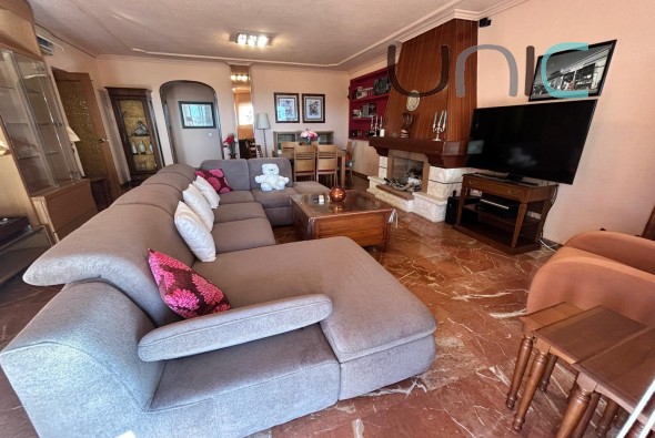 Resale - Villa - Benidorm