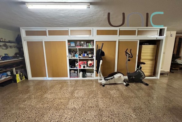 Resale - Villa - Benidorm